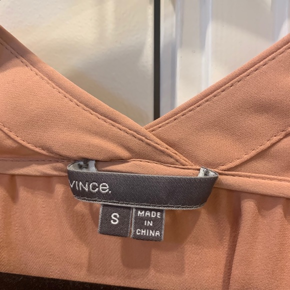 VINCE WOMENS TOP SIZE S - Picture 3 of 4
